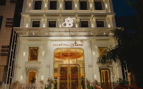 Balaji Palace Kashi